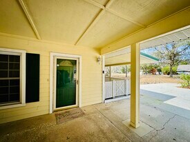 1133 Glenwood Rd, Unit A in DeLand, FL - Building Photo