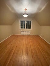 36 Elmwood Ave in Staten Island, NY - Building Photo - Building Photo