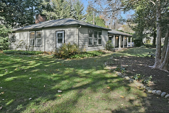 82 Winsor Pl in Glen Ridge, NJ - Foto de edificio - Building Photo