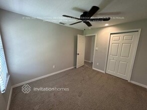 548 Oak Creek Dr in Brandon, FL - Building Photo - Building Photo