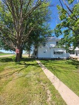 13954-13956 WI-27 in Sparta, WI - Building Photo