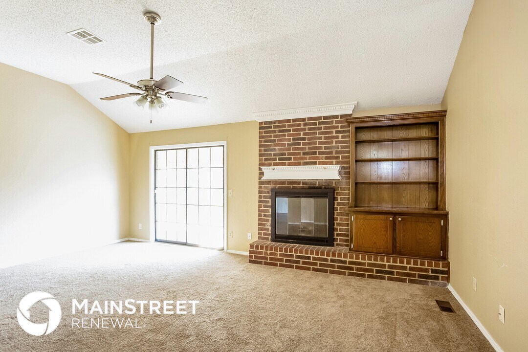 8412 Breezewood Dr in Oklahoma City, OK - Building Photo