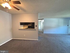 4317 Aberdeen Dr in Mount Laurel, NJ - Building Photo - Building Photo