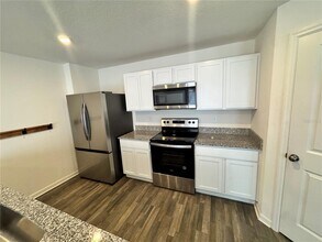 2110 Kansas Rd in Sumterville, FL - Building Photo - Building Photo