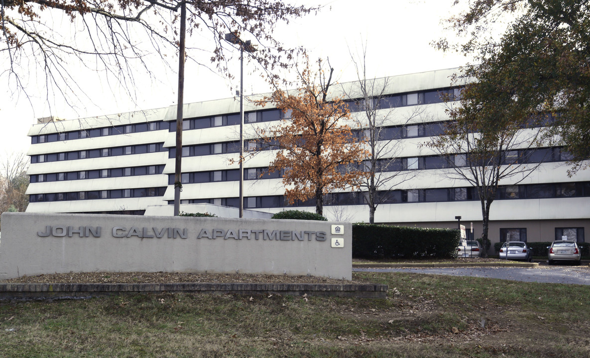 John Calvin Apartments in Hixson, TN - Foto de edificio