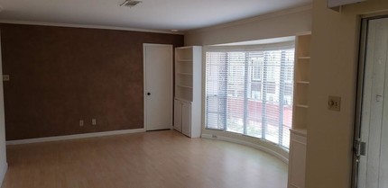 2525 Marilee Ln-Unit -4 in Houston, TX - Building Photo - Building Photo