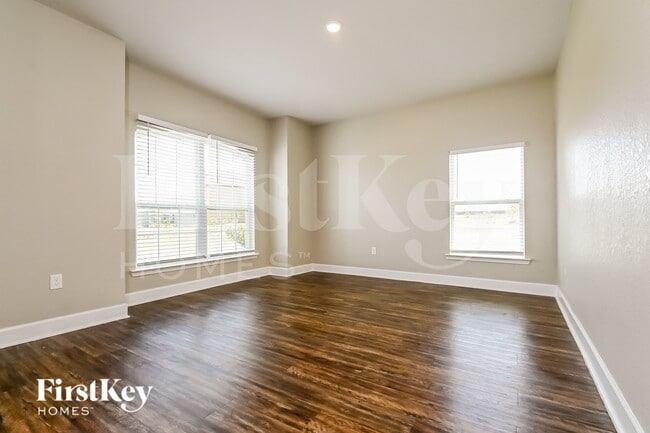 243 Brookshire Dr in Lake Wales, FL - Foto de edificio - Building Photo