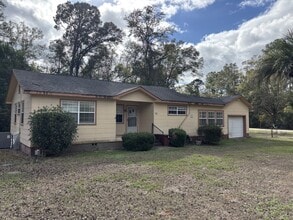 12 Howell Rd in Quincy, FL - Building Photo - Building Photo