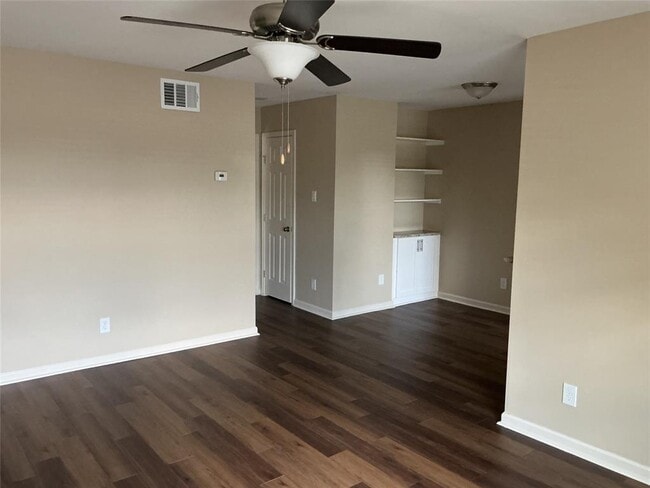 5550 N Braeswood Blvd in Houston, TX - Building Photo - Building Photo