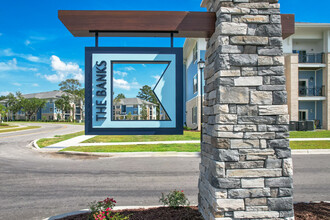 The Banks at Bridgewater in Little River, SC - Foto de edificio - Building Photo