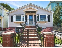 71 Oak St in Somerville, MA - Building Photo