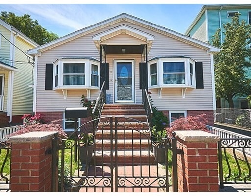 property at 71 Oak St