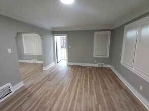 15857 Evanston St in Detroit, MI - Building Photo - Building Photo