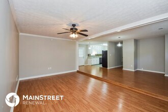 619 Lakeridge Cir SE in Conyers, GA - Foto de edificio - Building Photo