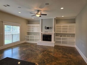 602 Garwood St in Smithville, TX - Building Photo - Building Photo