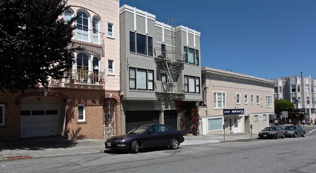 2745 Octavia St in San Francisco, CA - Foto de edificio - Building Photo