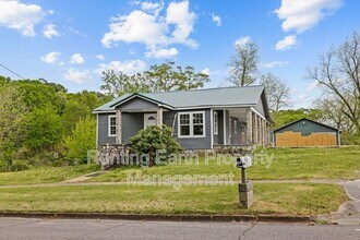 207 Jemison St in Talladega, AL - Building Photo - Building Photo
