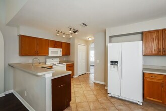 13330 Prestwick Dr, Unit 1307 in Riverview, FL - Building Photo - Building Photo