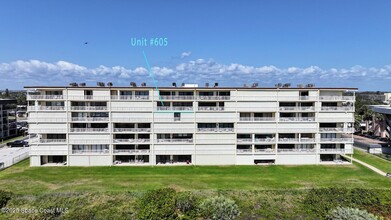 55 N 4th St in Cocoa Beach, FL - Foto de edificio - Building Photo
