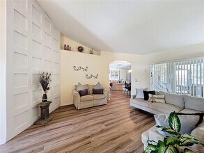 458 Moscato Dr in Davenport, FL - Foto de edificio - Building Photo
