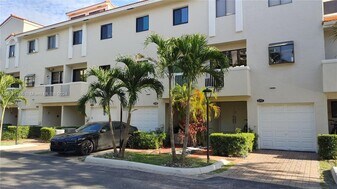 21382 Marina Cove Cir, Unit MARINA COVE in Aventura, FL - Building Photo