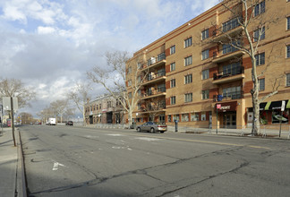 The Pointe in Staten Island, NY - Building Photo - Building Photo