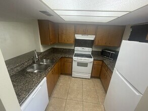 1601 W Sunnyside Dr in Phoenix, AZ - Building Photo - Building Photo