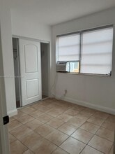 219 SW 21st Ave in Miami, FL - Building Photo - Building Photo