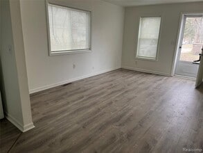 438 Kenilworth Ave in Pontiac, MI - Building Photo - Building Photo