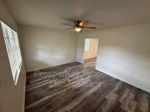 4009 Ester Dr SW in Atlanta, GA - Building Photo - Building Photo
