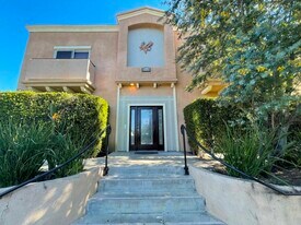 6714 Balboa Blvd, Unit 3 in Van Nuys, CA - Building Photo