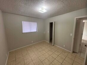 3844 NW Huntsboro St, Unit 3844 NW Huntsboro St 101 in Lake City, FL - Building Photo - Building Photo