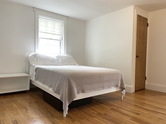 73 Tiffany St in Providence, RI - Building Photo - Building Photo