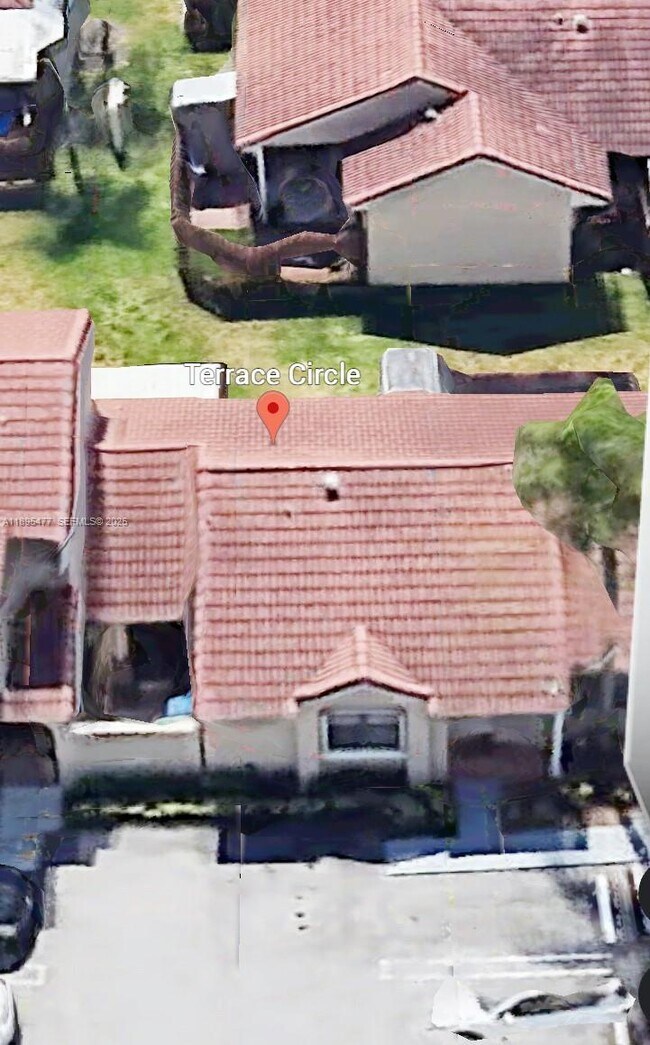 6024 NW 172nd Terrace in Miami, FL - Building Photo - Building Photo