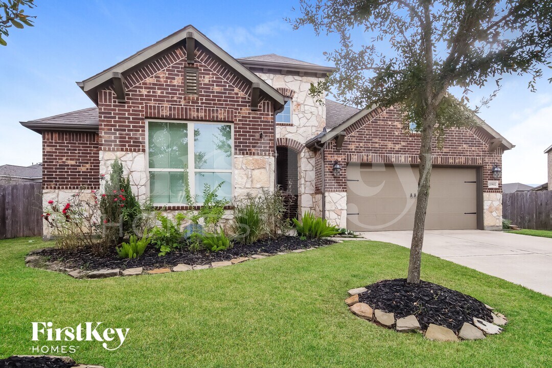 21902 Richard Glen Dr in Cypress, TX - Building Photo