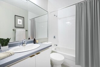 King Edward in Windsor, ON - Foto de edificio - Building Photo