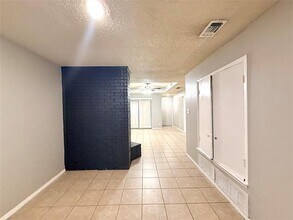 1021 Vera Ct in Irving, TX - Building Photo - Building Photo