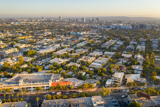 8613 Rugby Dr in West Hollywood, CA - Building Photo - Building Photo