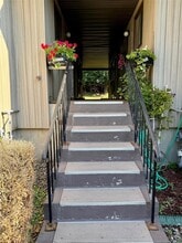 34 Sycamore Dr in Middletown, NY - Building Photo - Building Photo