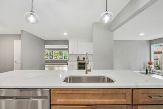 179 S Alleghany Rd in Grayslake, IL - Building Photo - Building Photo