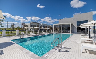 Casa Princeton in Homestead, FL - Building Photo