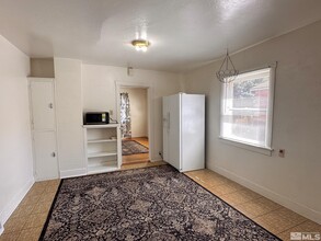 1145 Seminary Ave in Reno, NV - Foto de edificio - Building Photo