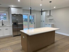 170 Station Rd in Berkeley Township, NJ - Building Photo - Building Photo