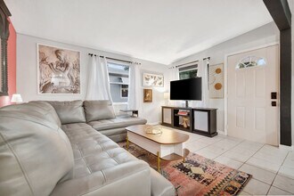 5025 9th Ave S in Gulfport, FL - Building Photo - Building Photo