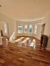 122 Chestnut St, Unit 002 in Lynn, MA - Building Photo - Building Photo