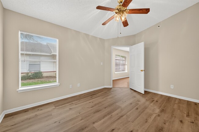 property at 15715 Ridgegate Rd