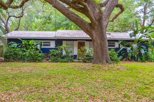 property at 1405 NW 39th St