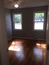 7469 Willow St in Solon, OH - Foto de edificio - Building Photo