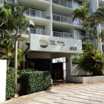 98-410 Koauka Loop, Unit 29H Pearl Two Condominium in Aiea, HI - Building Photo