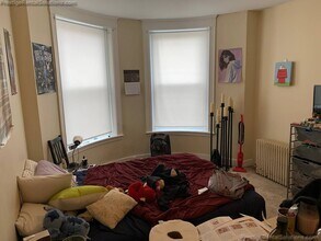 1116 Commonwealth Ave, Unit 3 in Boston, MA - Foto de edificio - Building Photo